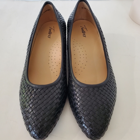 TROTTERS 10.5 Black Woven Leather JADE 1" Heel Slip On Shoes Comfort Office NWOB - Picture 9 of 15